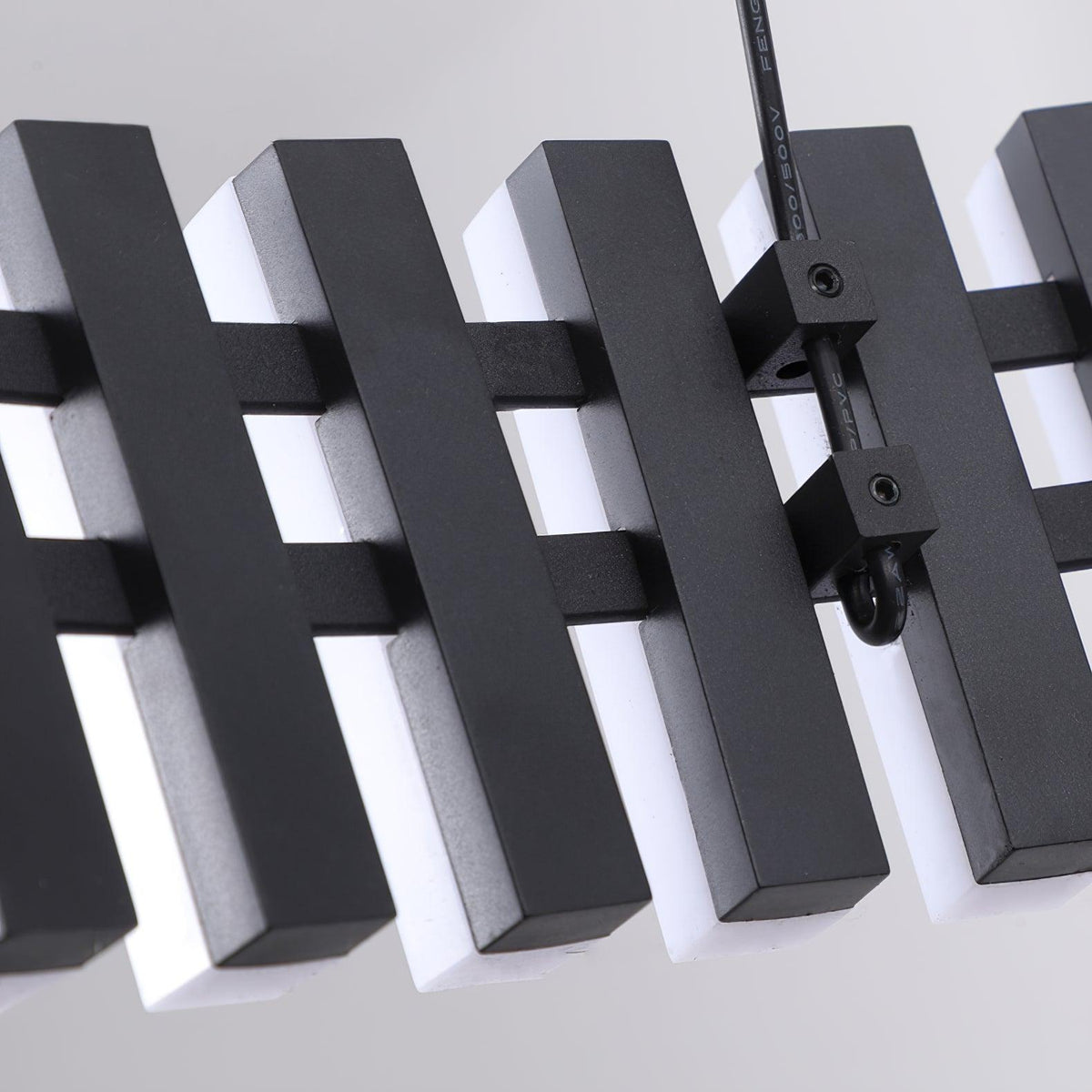 Rivo lámpara de araña Stylis con LED