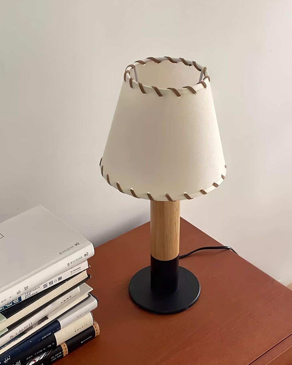 Virainina lámpara de mesa