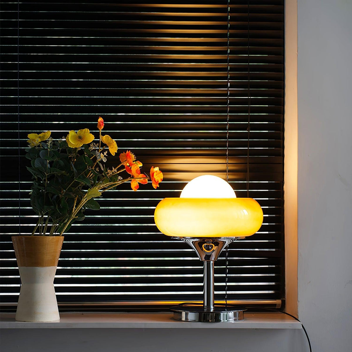 Solise lámpara de mesa de vidrio