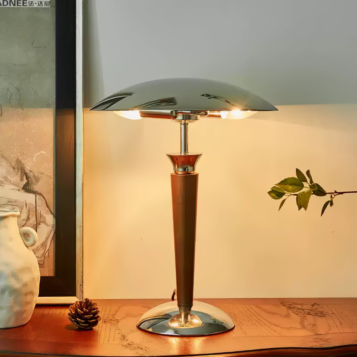 Orion lámpara de mesa Luxe Helmet