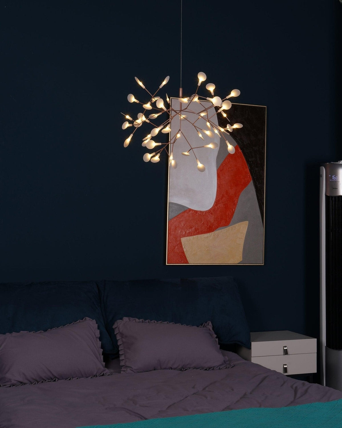 Auroreon lámpara de araña Firefly LED con rama en color dorado