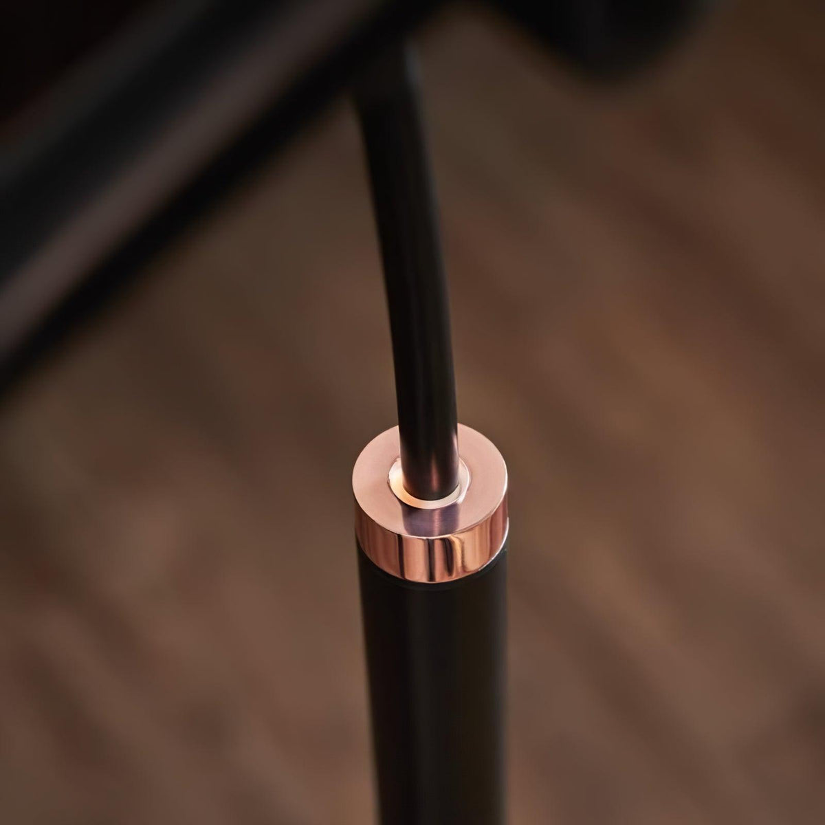 Lámpara de pie moderna Arc LED