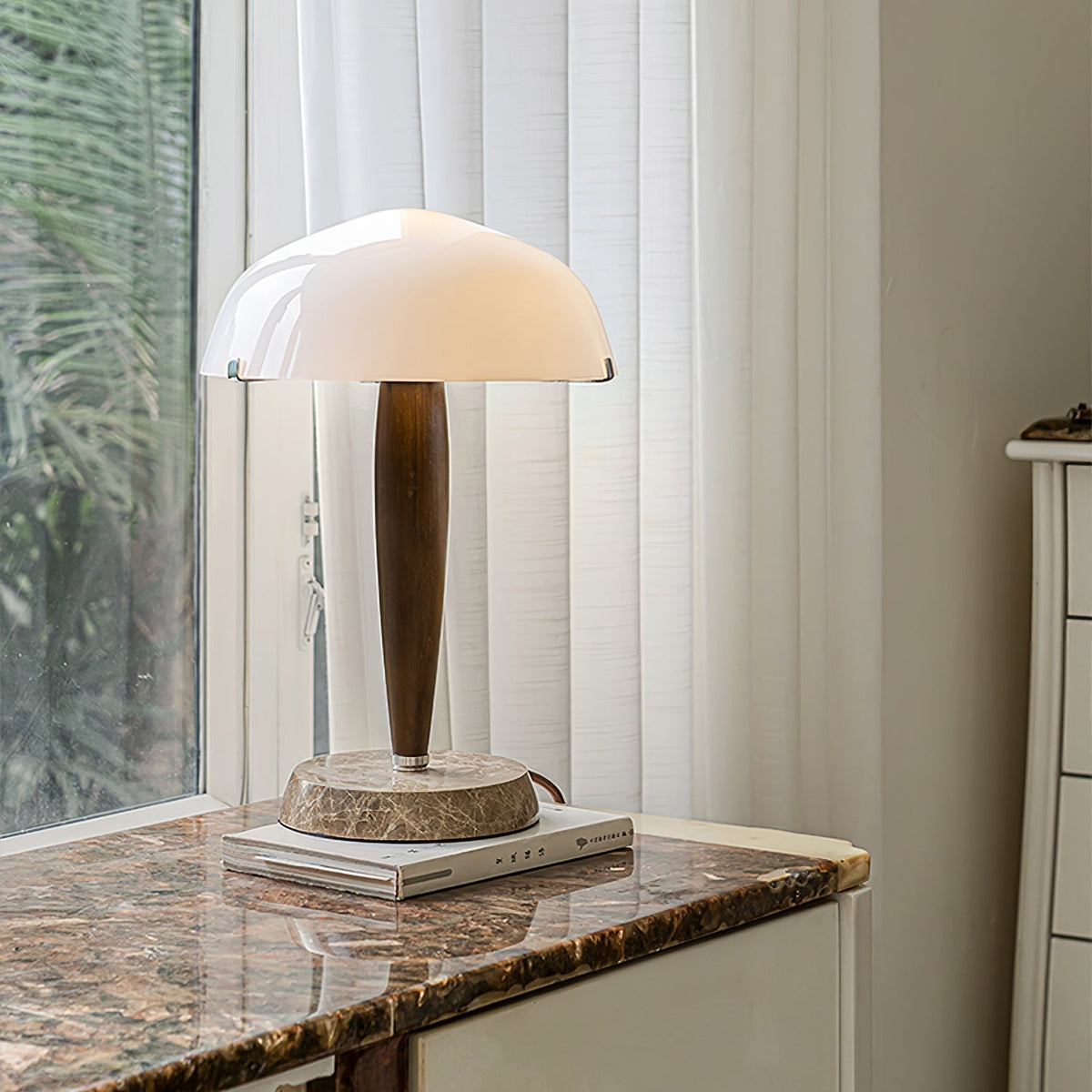 Emerson lámpara de mesa de madera