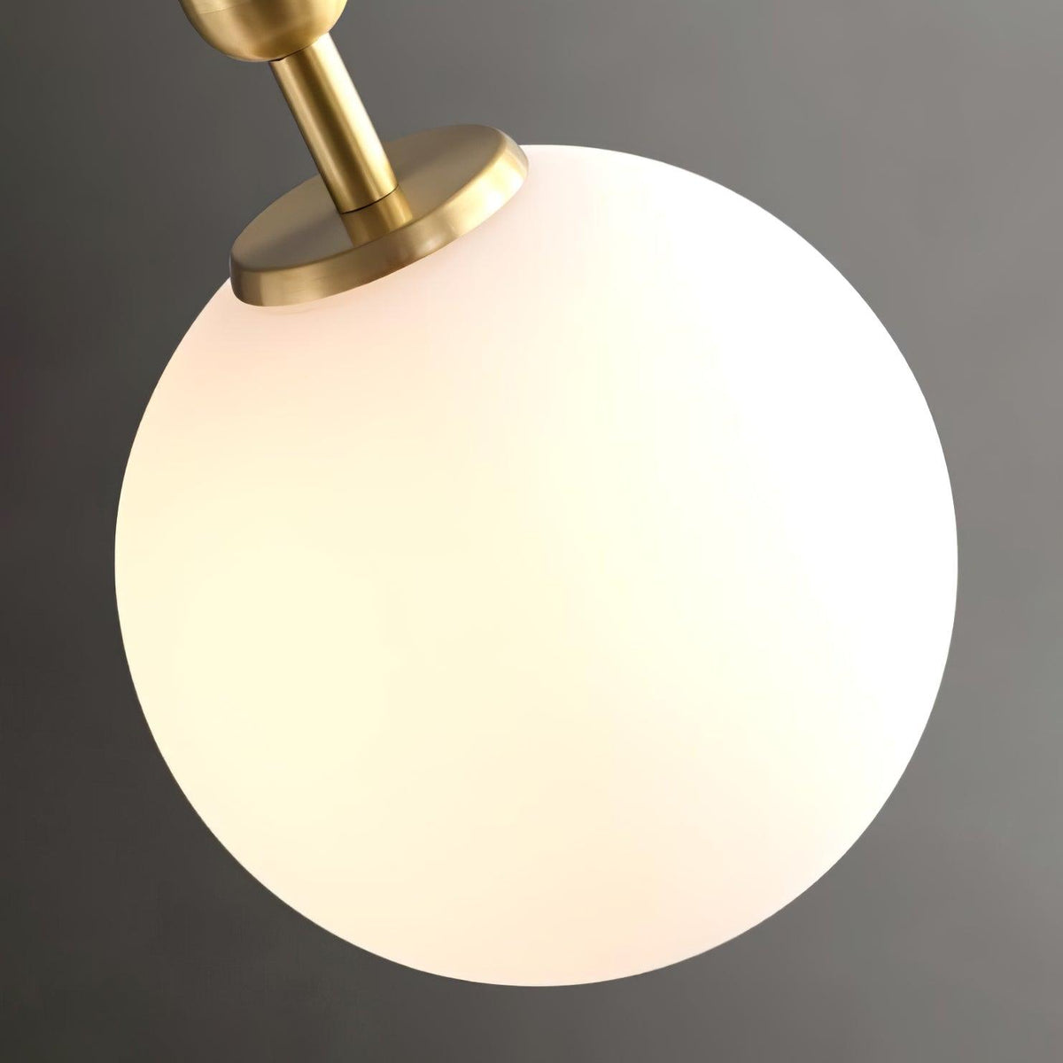 Orbita lámpara colgante minimalista de latón