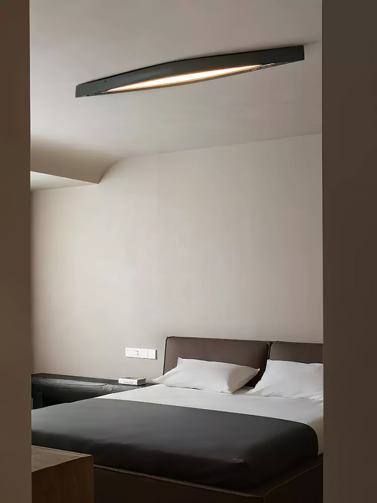 Alnoreth lámpara de techo Horizon lineal nórdica de madera