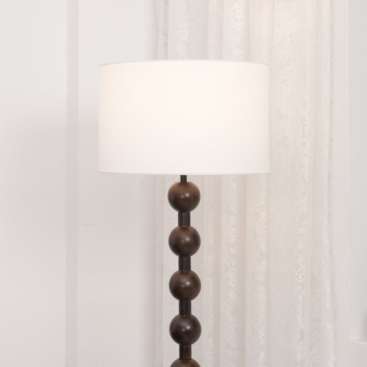 Paston lámpara de pie de madera y tejido