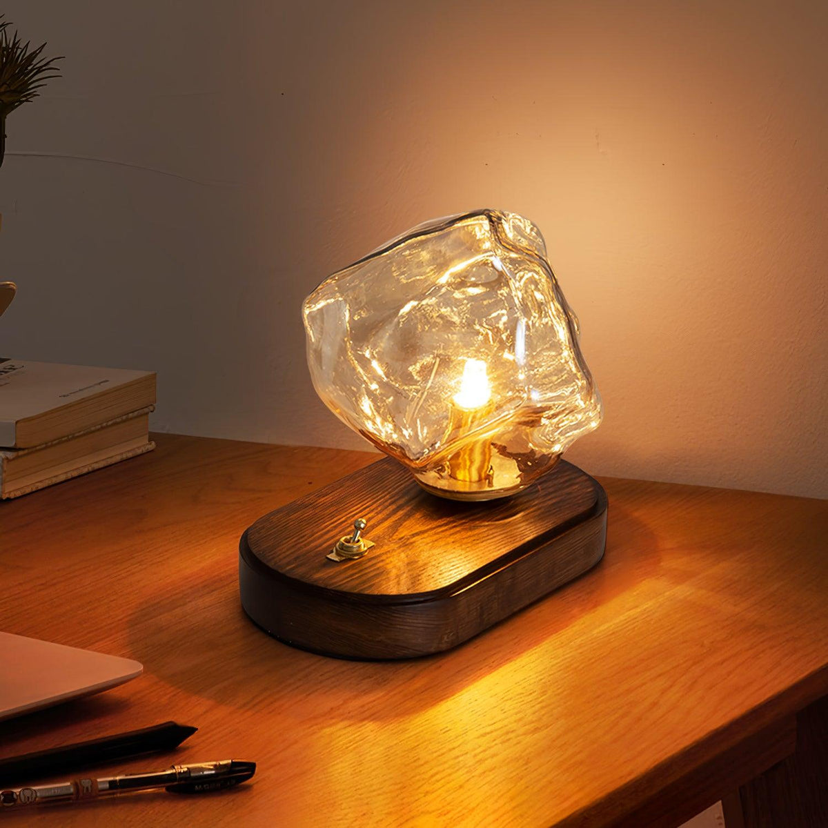 Maris lámpara de mesa artística de madera