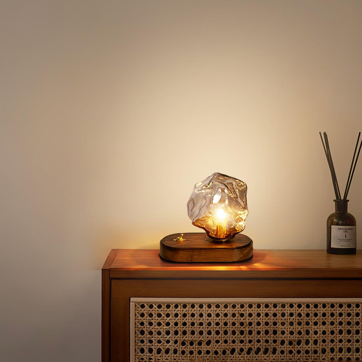 Maris lámpara de mesa artística de madera