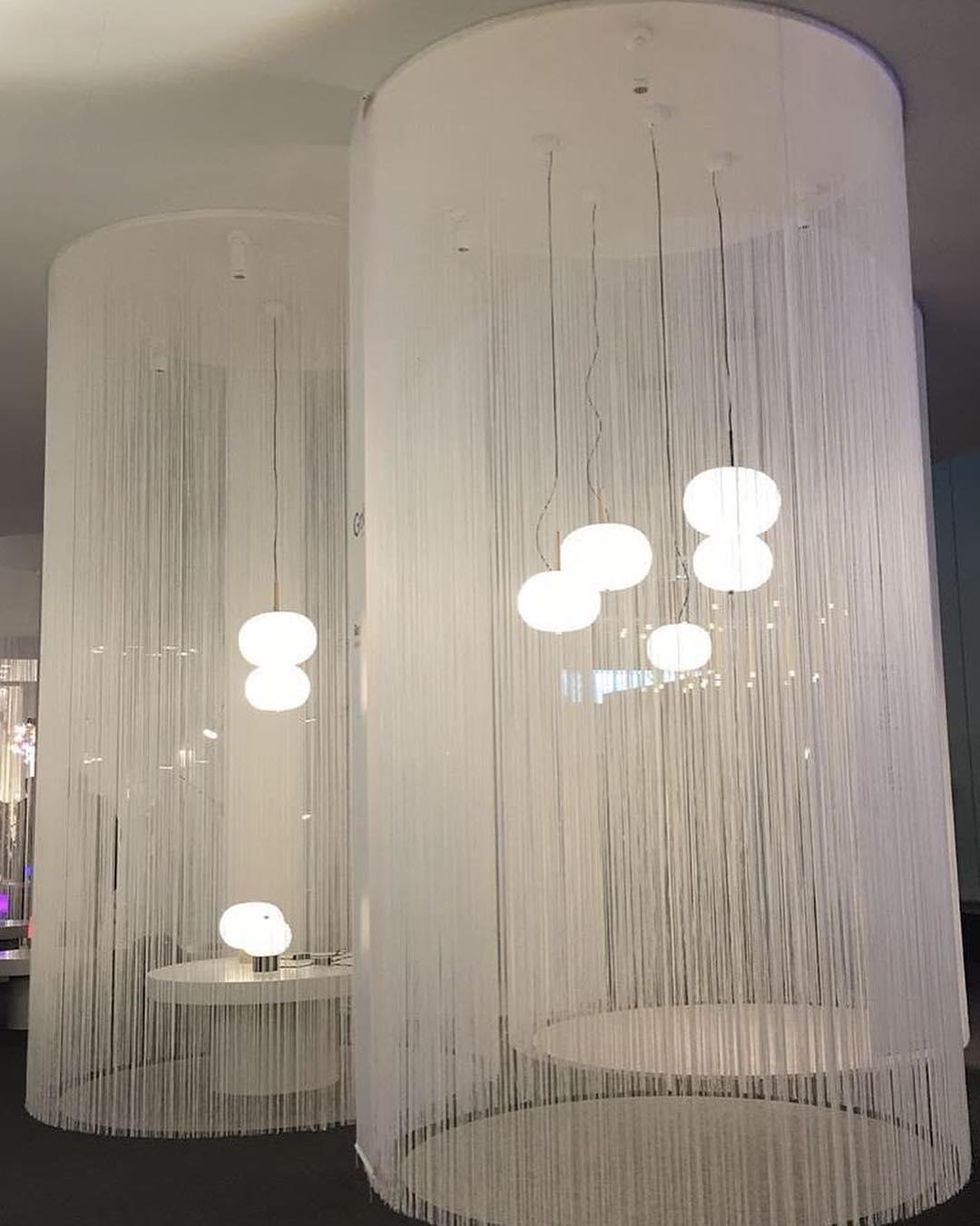 Jaldes lámpara de mesa de madera y vidrio
