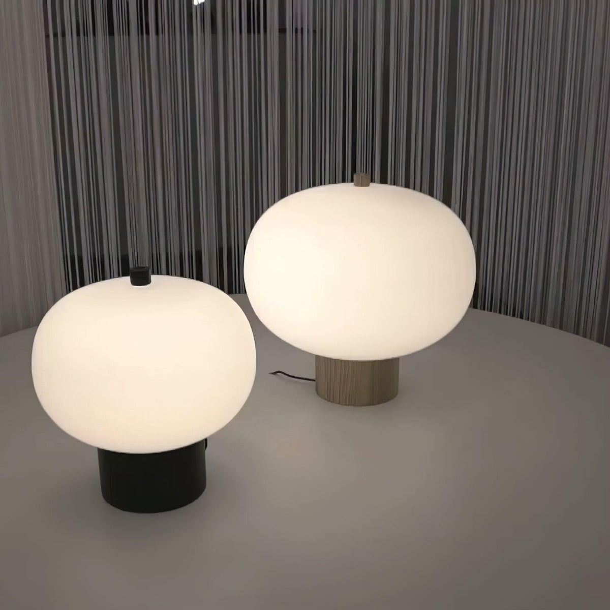 Jaldes lámpara de mesa de madera y vidrio