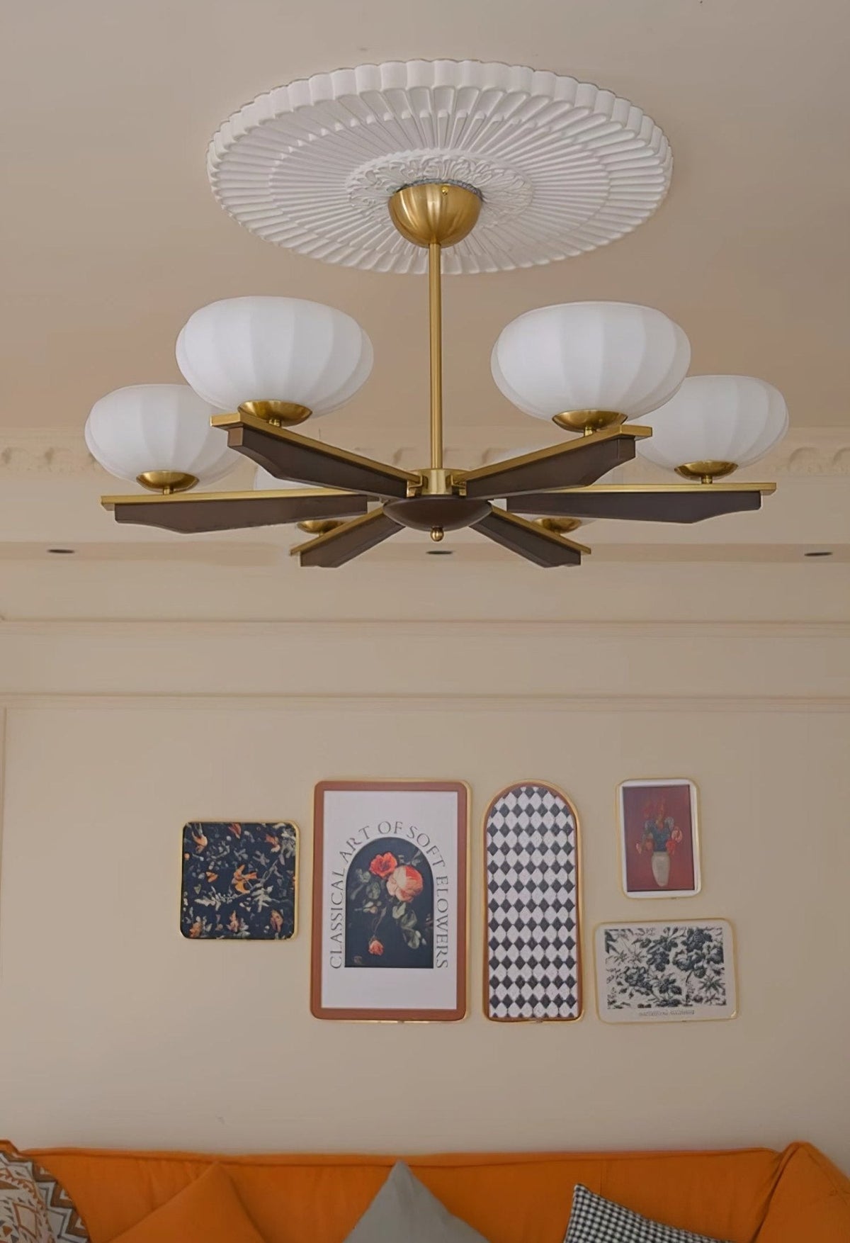 Uzoror lámpara de araña tradicional elegancia vintage madera