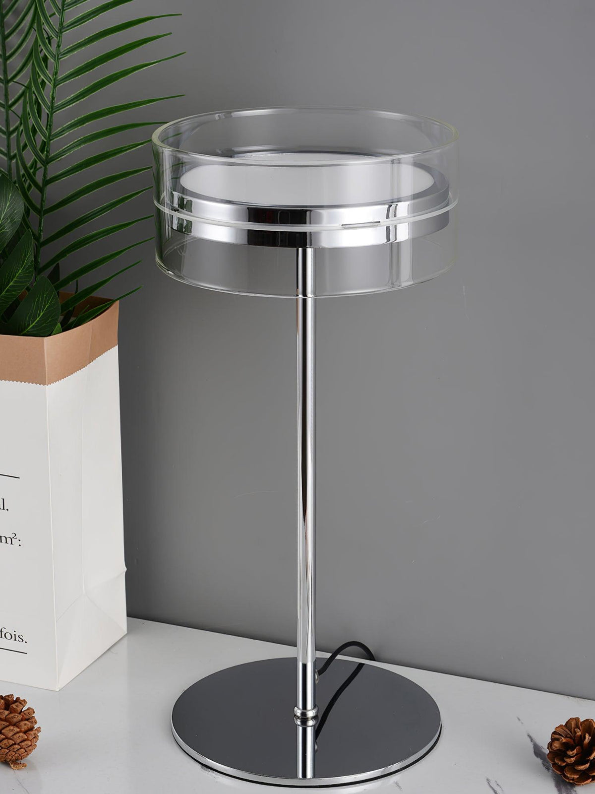 Lioreette lámpara de mesa en cromo y vidrio