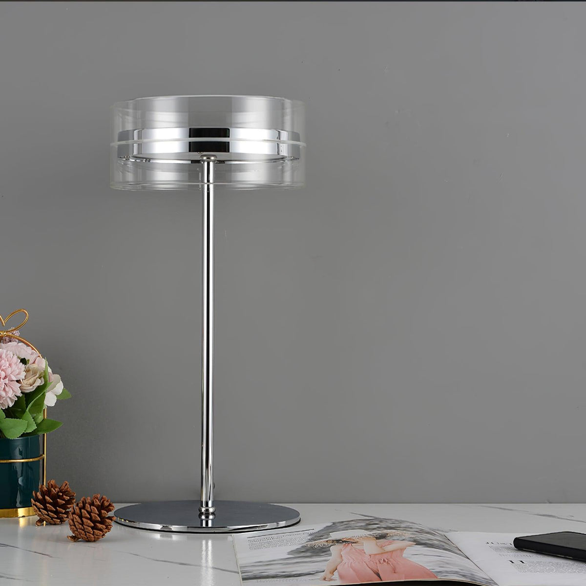 Lioreette lámpara de mesa en cromo y vidrio