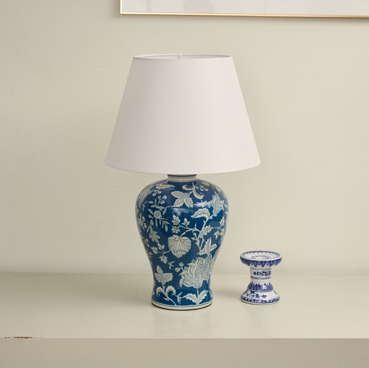 Indigo lámpara de mesa con motivos florales en cerámica