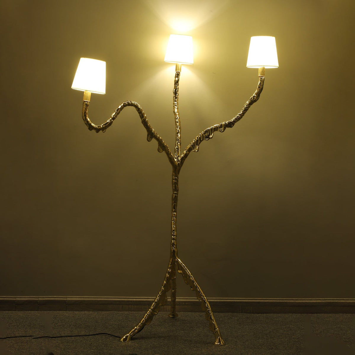 Dendria lámpara de pie Triple-Arm Branch Sculptural