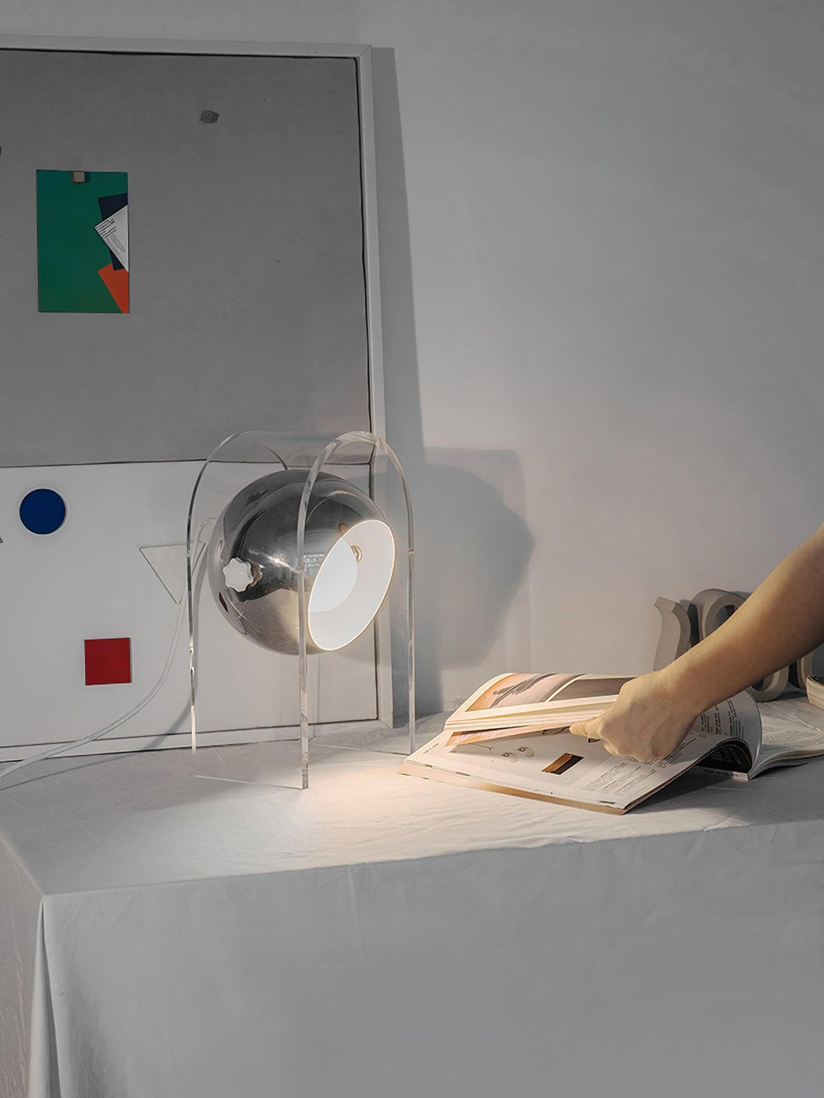 Tynza lámpara de mesa de acero futurista