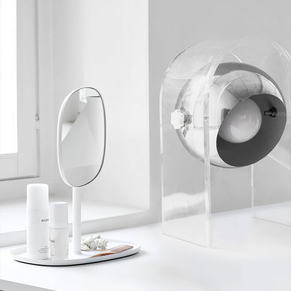 Tynza lámpara de mesa de acero futurista