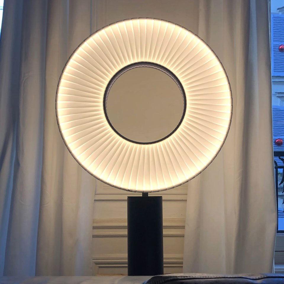 Levara lámpara de mesa de tejido