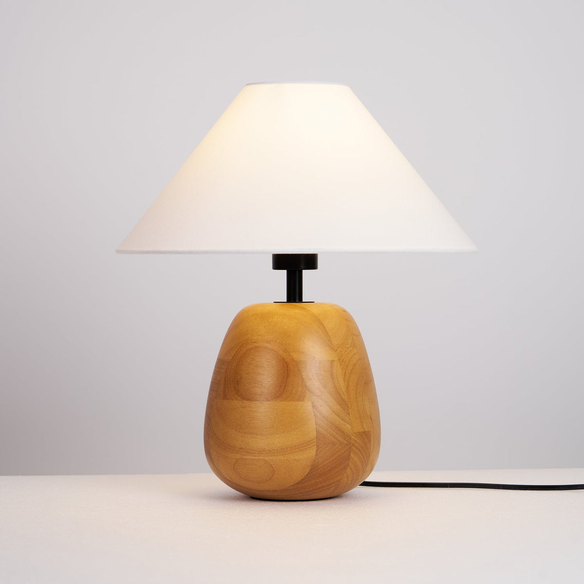 Syloraya lámpara de mesa moderna de madera