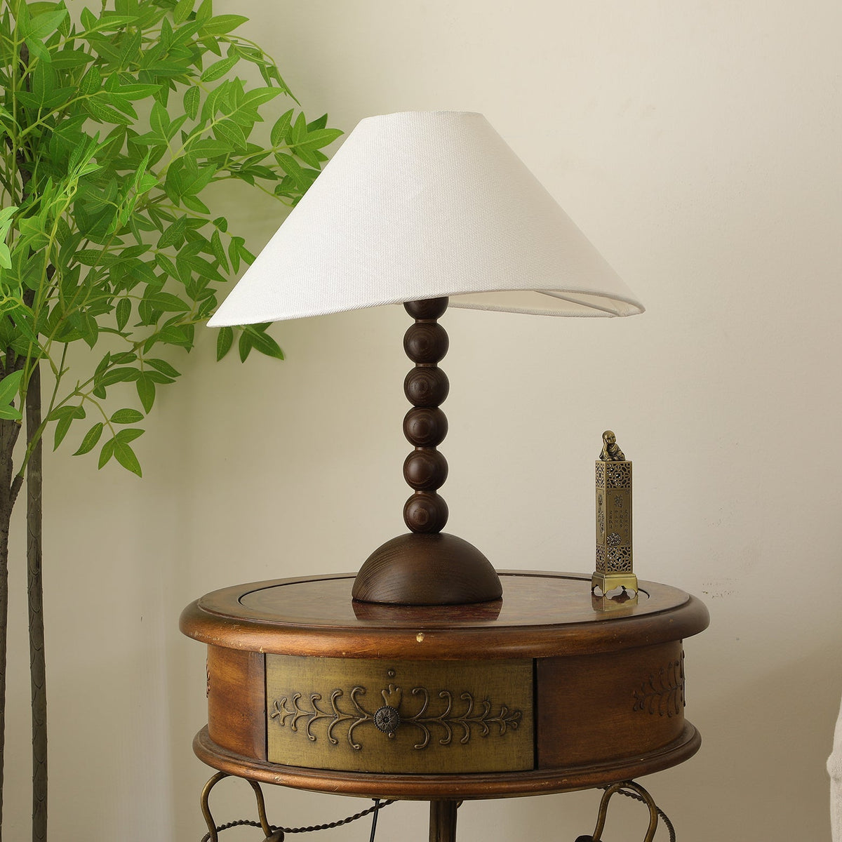 Lennox lámpara de mesa elegante de madera y tejido