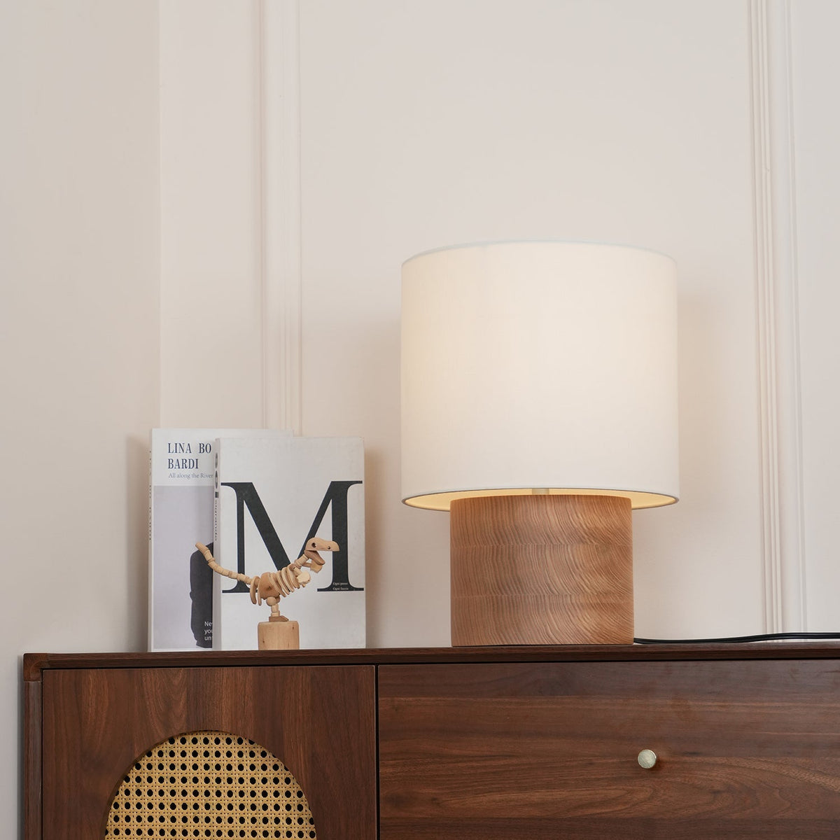 Alvira lámpara de mesa de madera