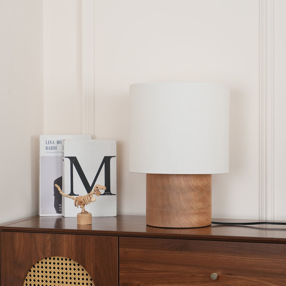 Alvira lámpara de mesa de madera