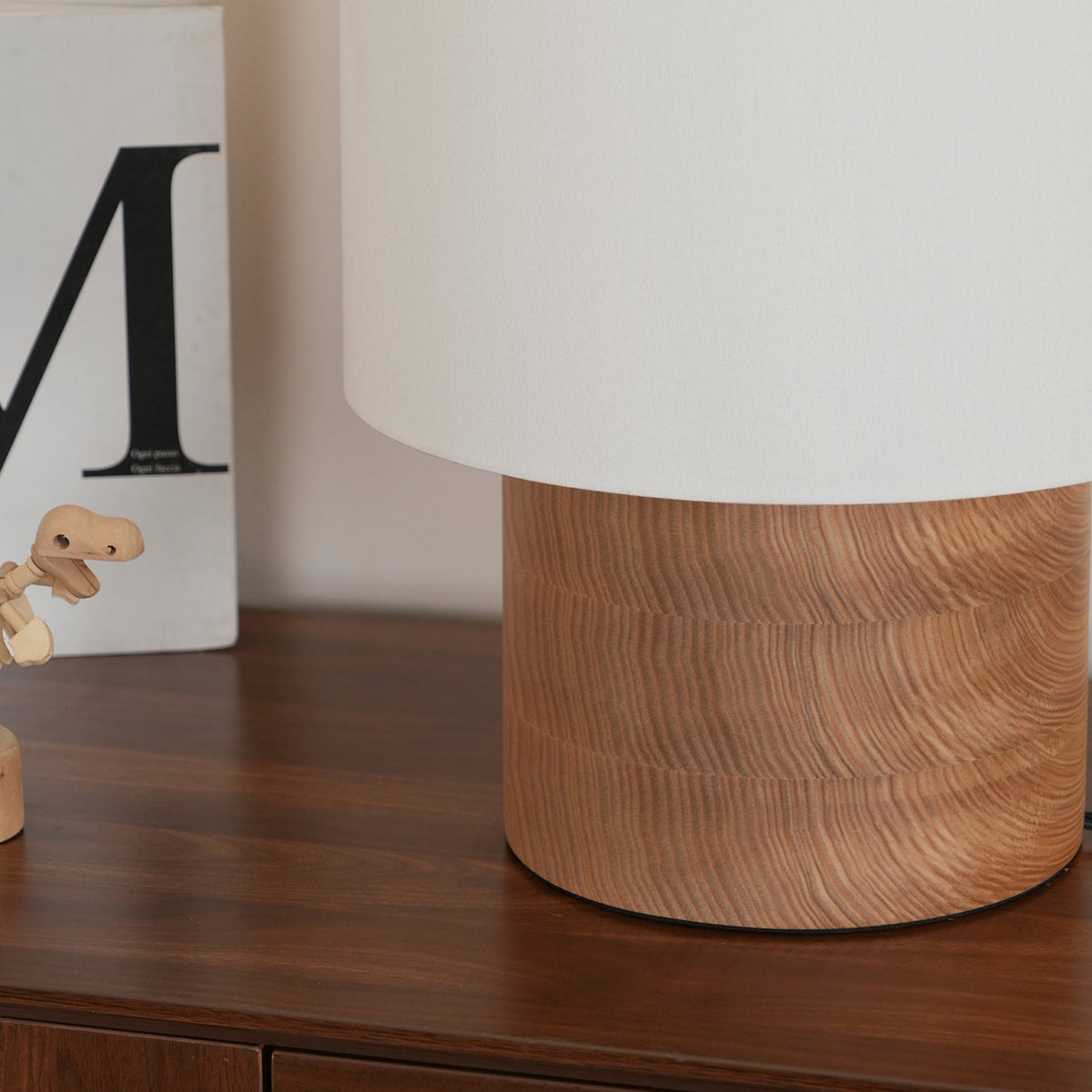 Alvira lámpara de mesa de madera