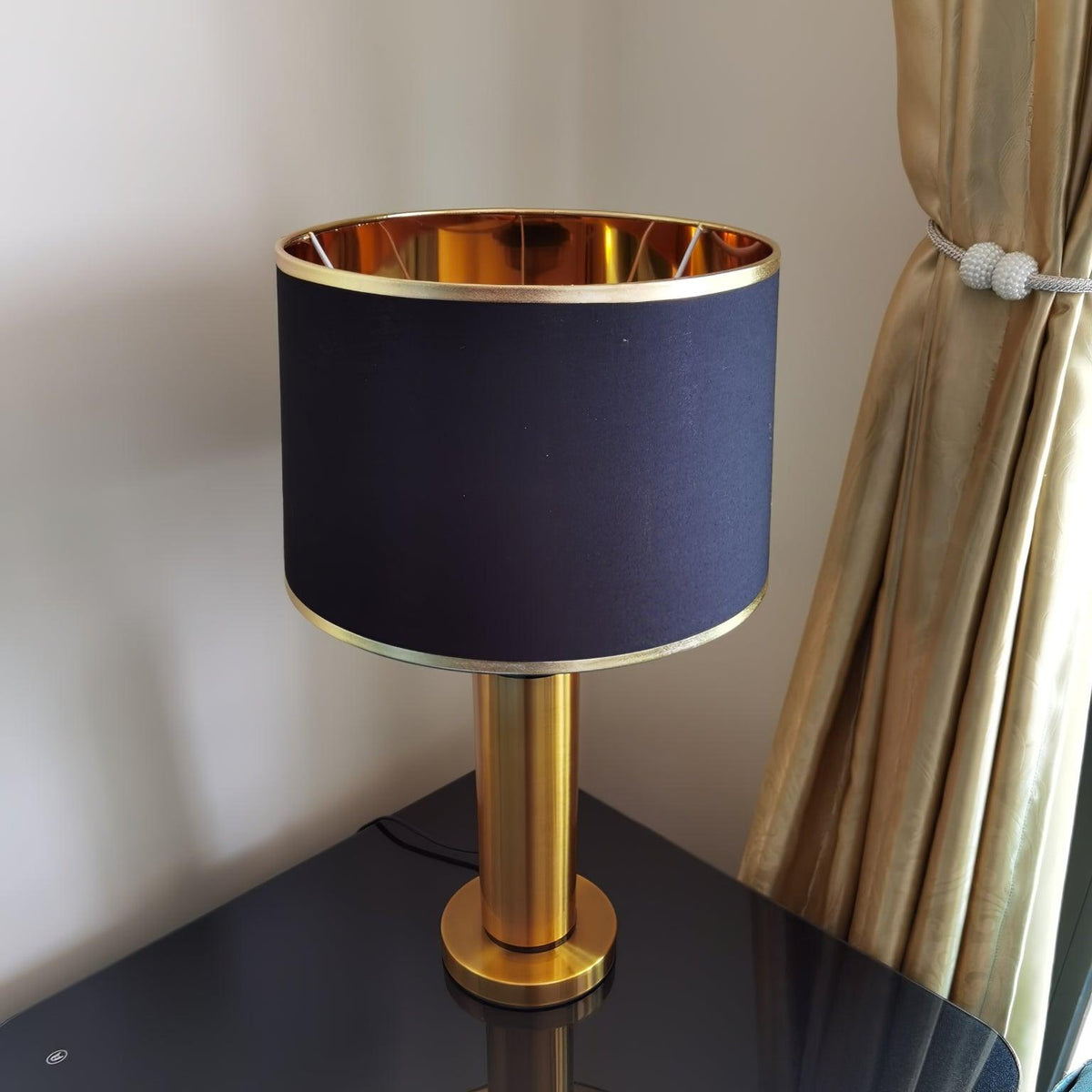 Cur lámpara de mesa moderna