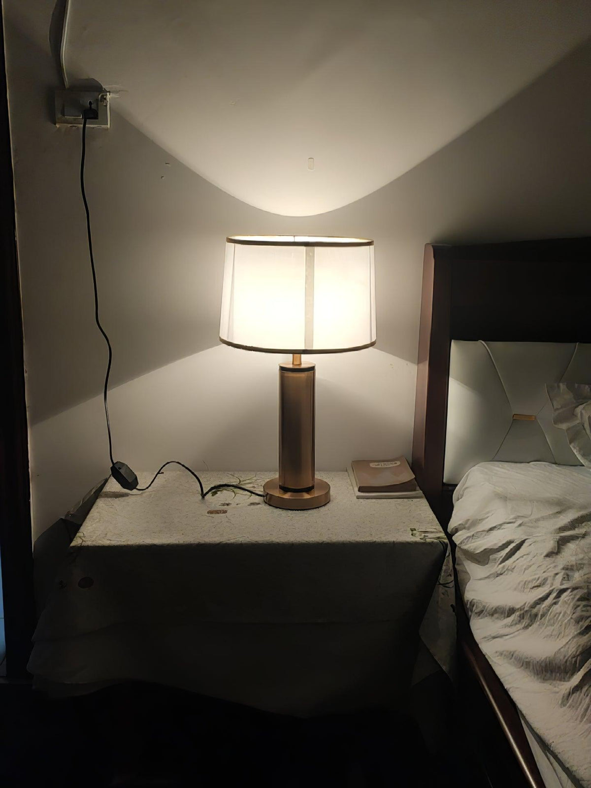 Cur lámpara de mesa moderna