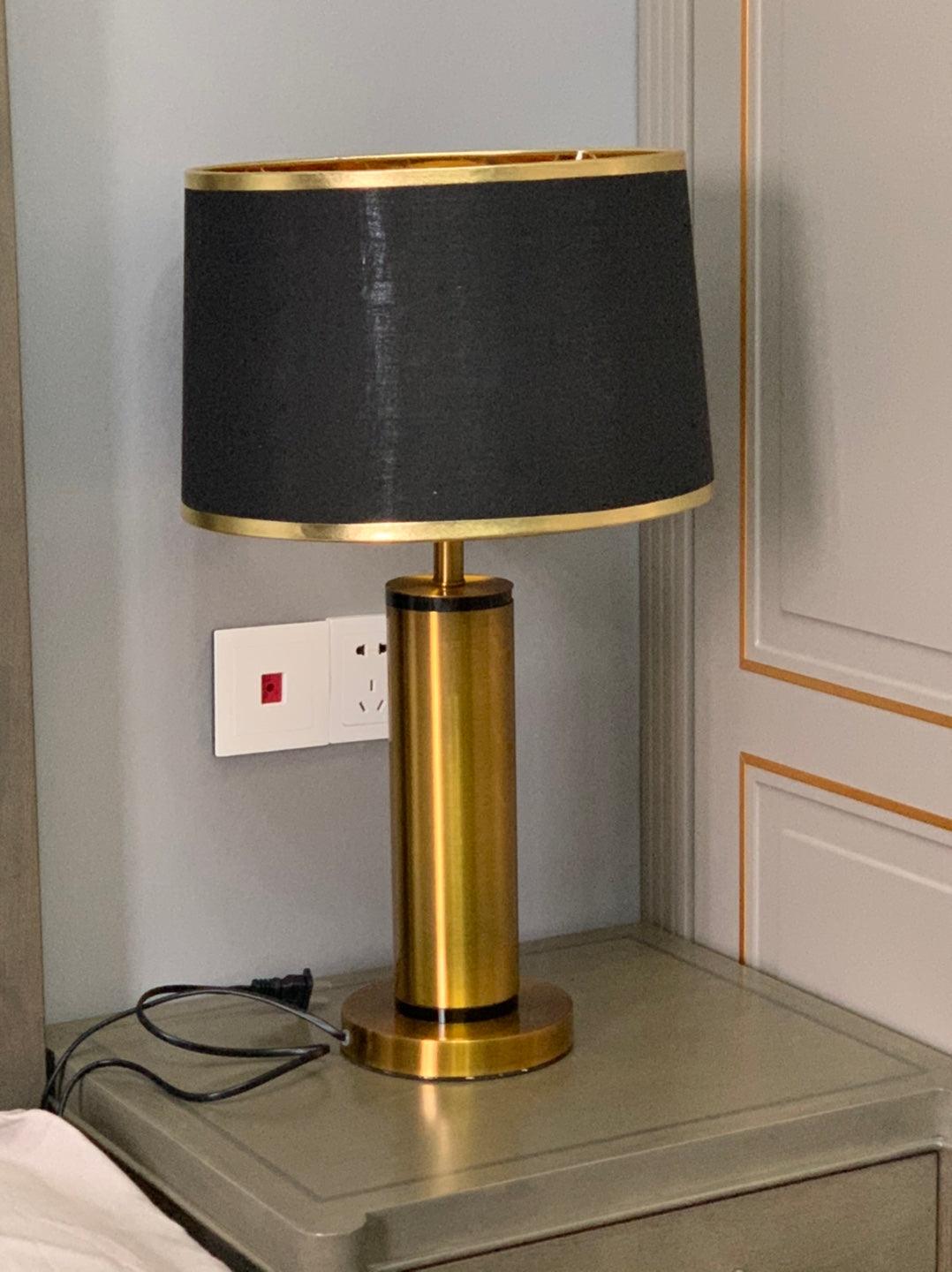 Cur lámpara de mesa moderna