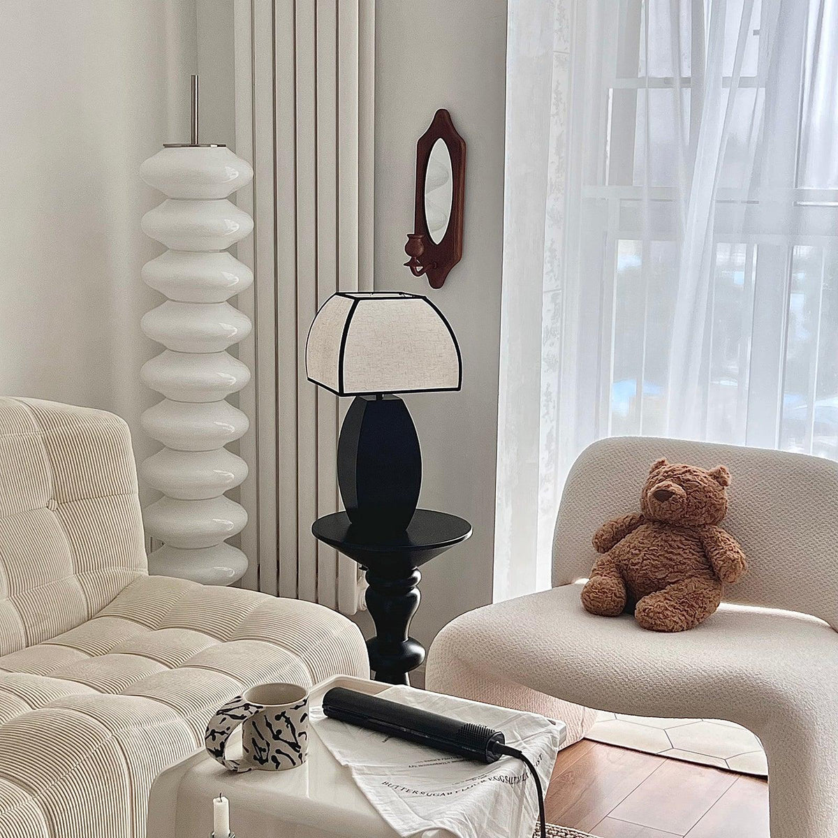 Alux lámpara de mesa minimalista de tejido