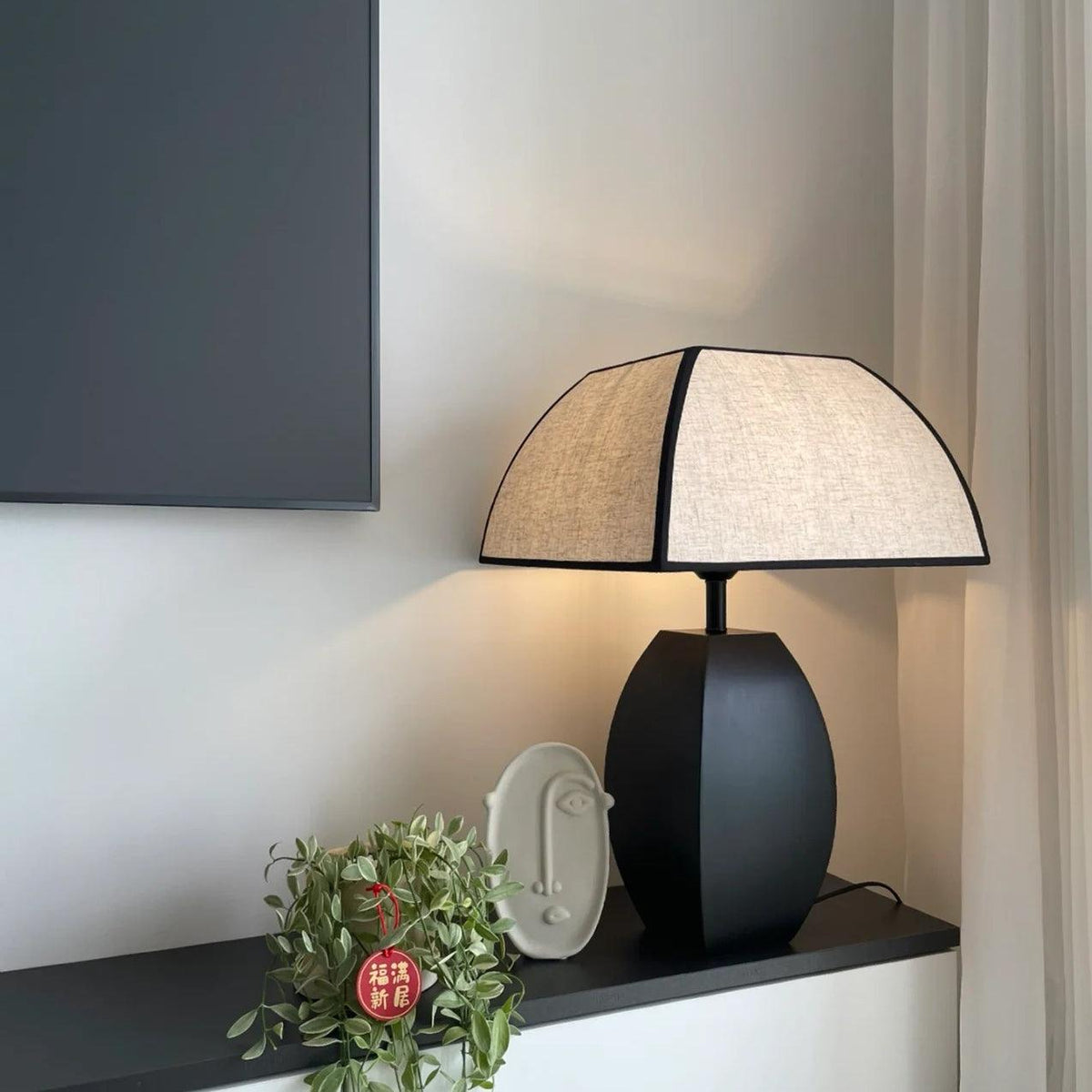Alux lámpara de mesa minimalista de tejido