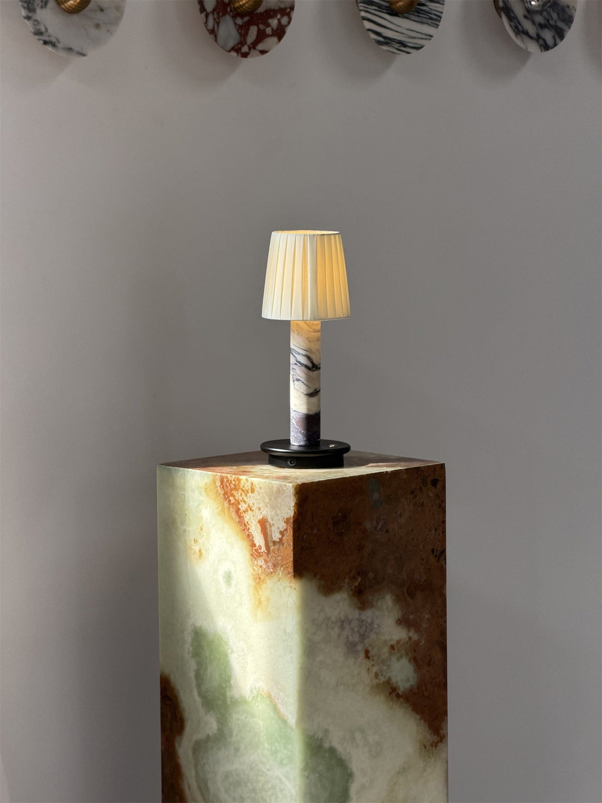 Viraerira lámpara de mesa