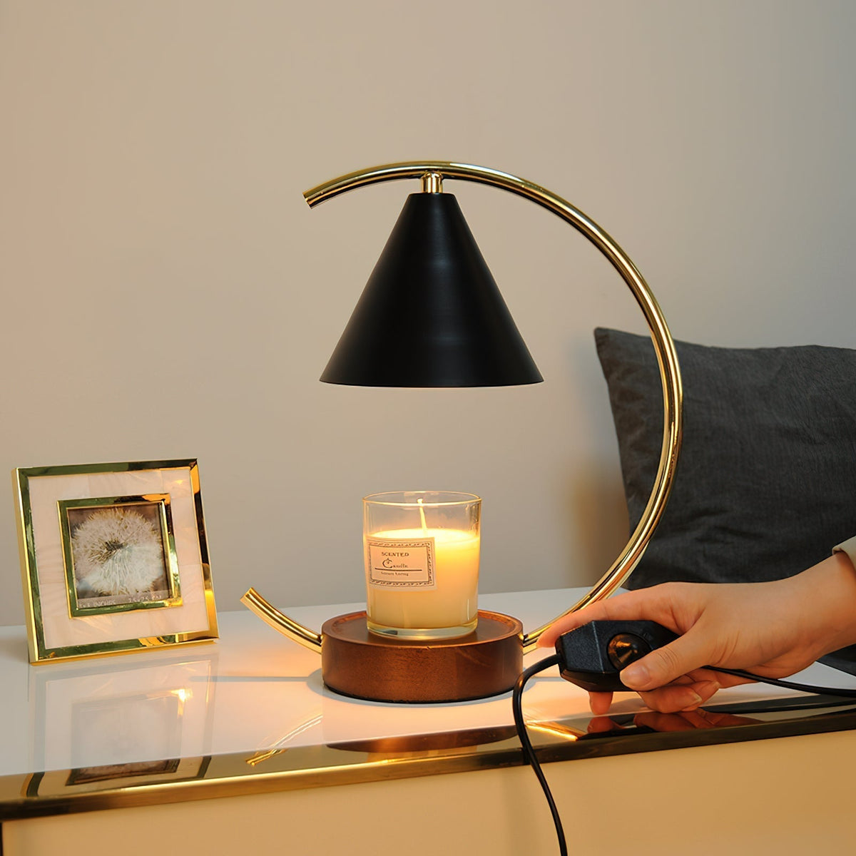 Orelisel lámpara de mesa