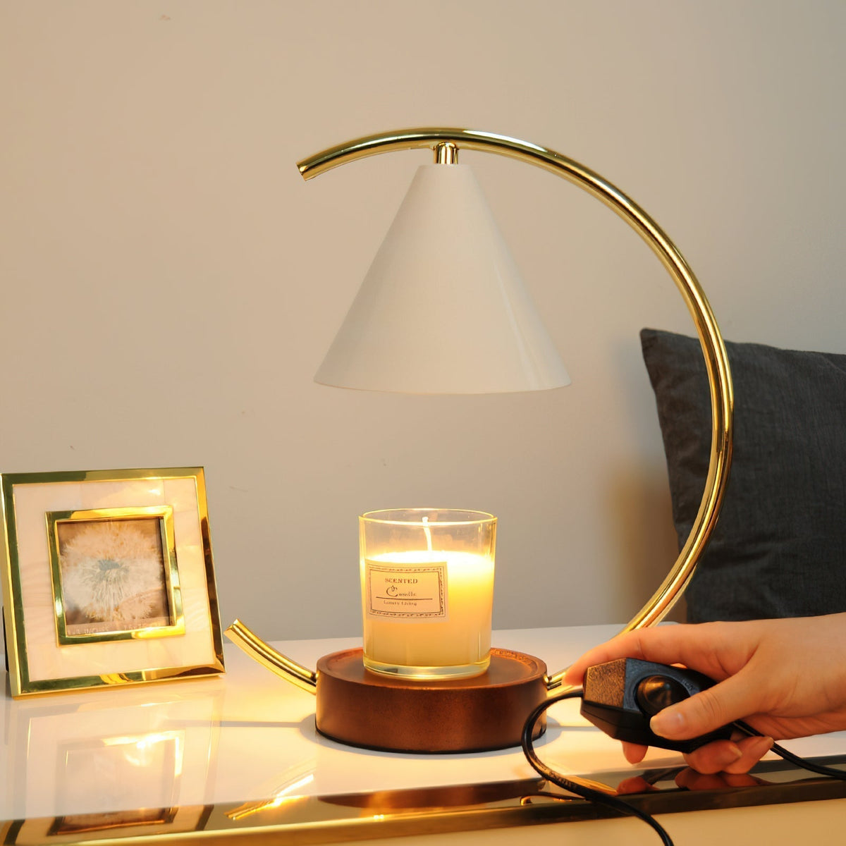 Orelisel lámpara de mesa