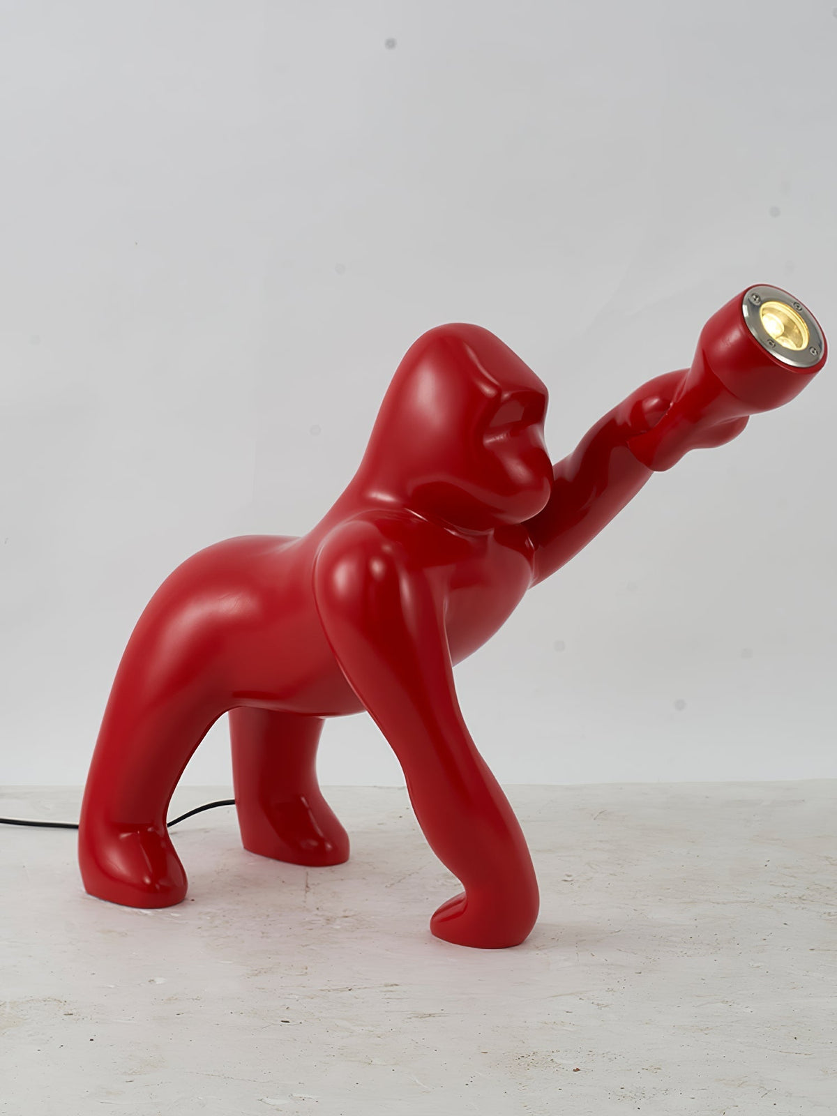 Zasolil lámpara de pie artística de resina Gorilla
