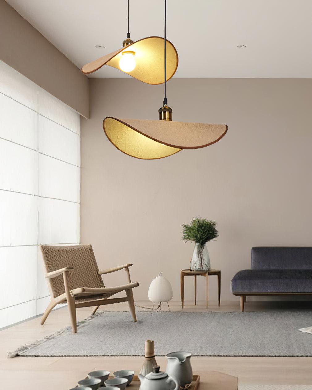 Mirelle lámpara colgante con pantalla de lino y estructura de madera minimalista de tejido