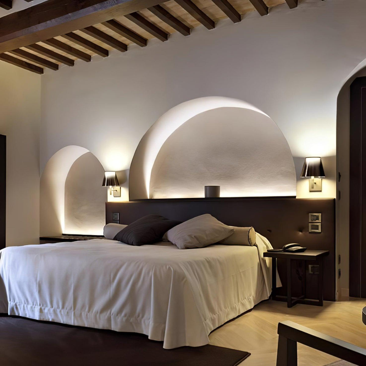 Orsore aplique de pared con tejido y prismas cromados