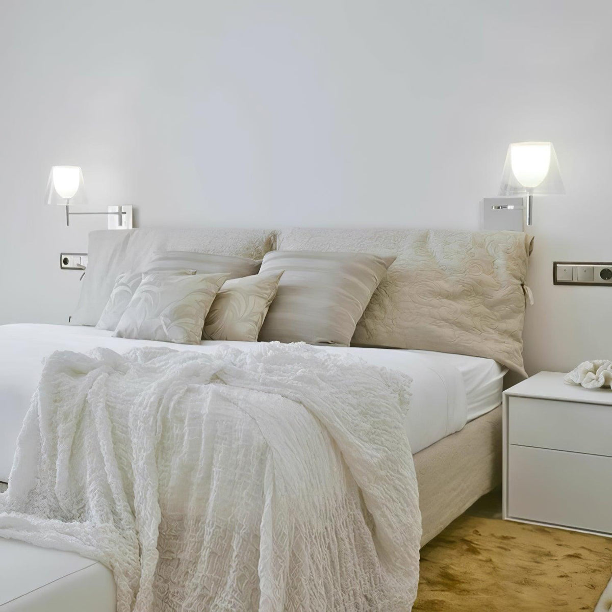 Orsore aplique de pared con tejido y prismas cromados