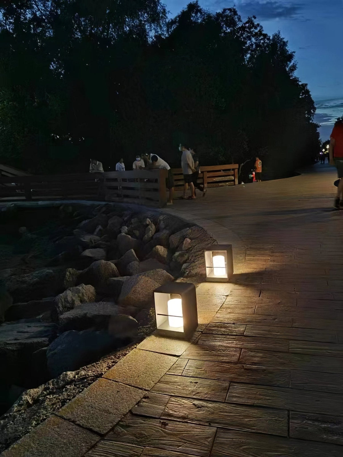 Reninian luminaria exterior minimalista