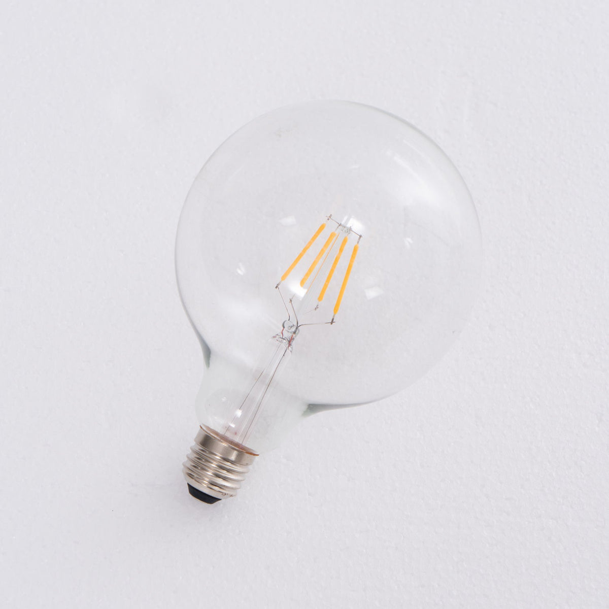 Lumeaya LED E27 o bombilla E26