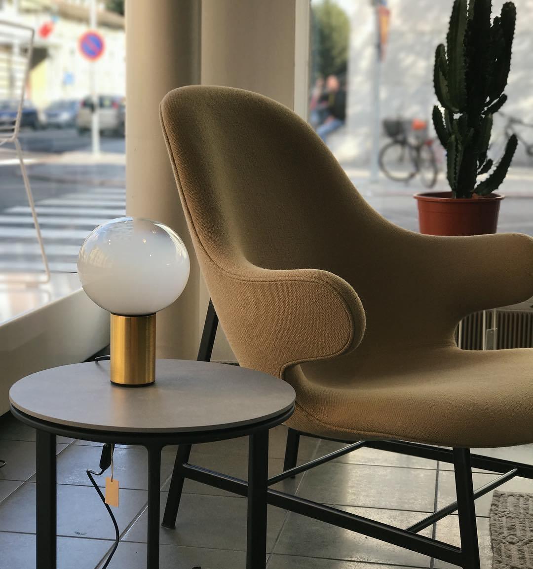Insken lámpara de mesa clásica de vidrio