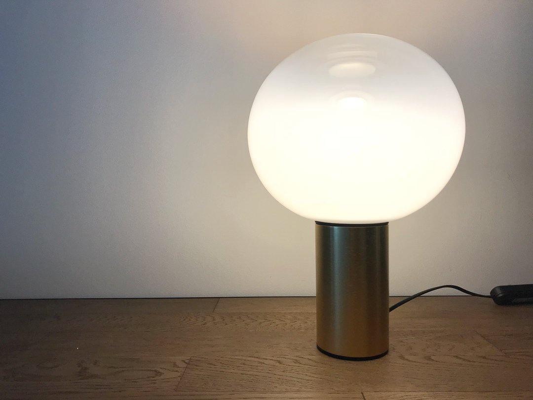 Insken lámpara de mesa clásica de vidrio