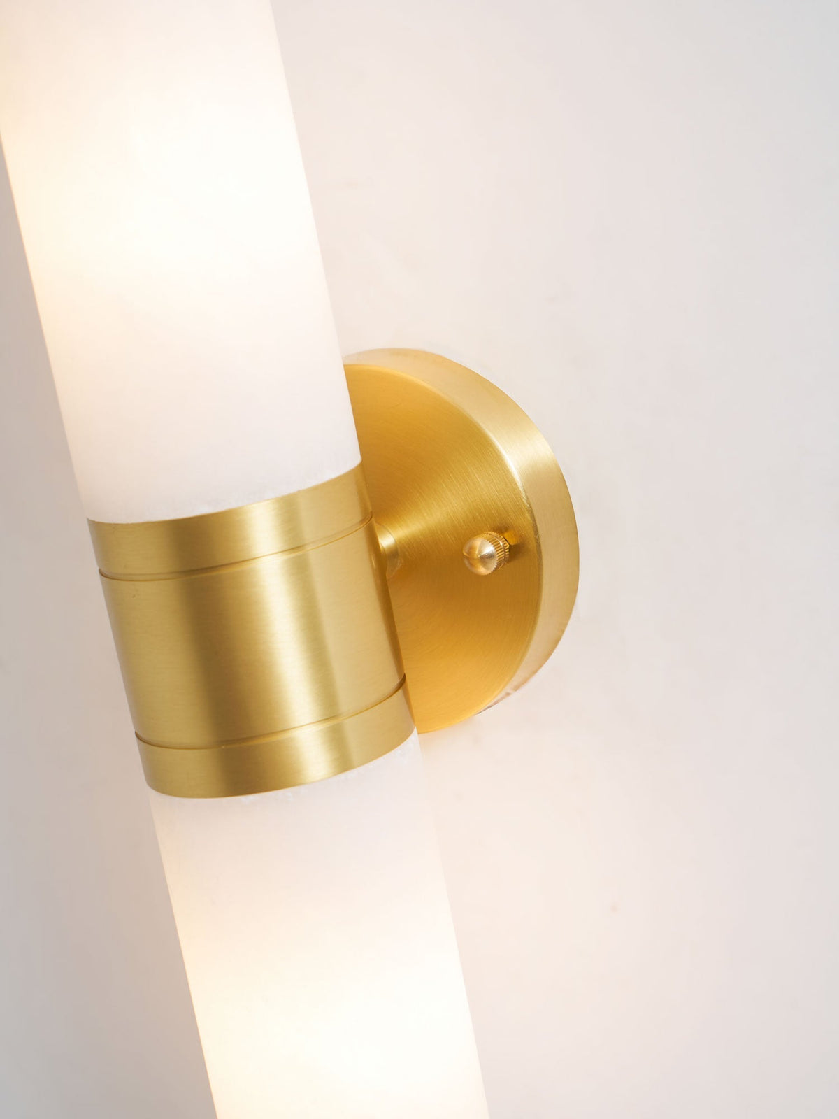 Tira aplique de pared minimalista alabastro