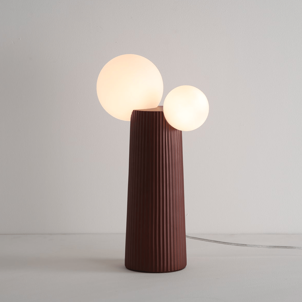 Zenithre lámpara de mesa de resina
