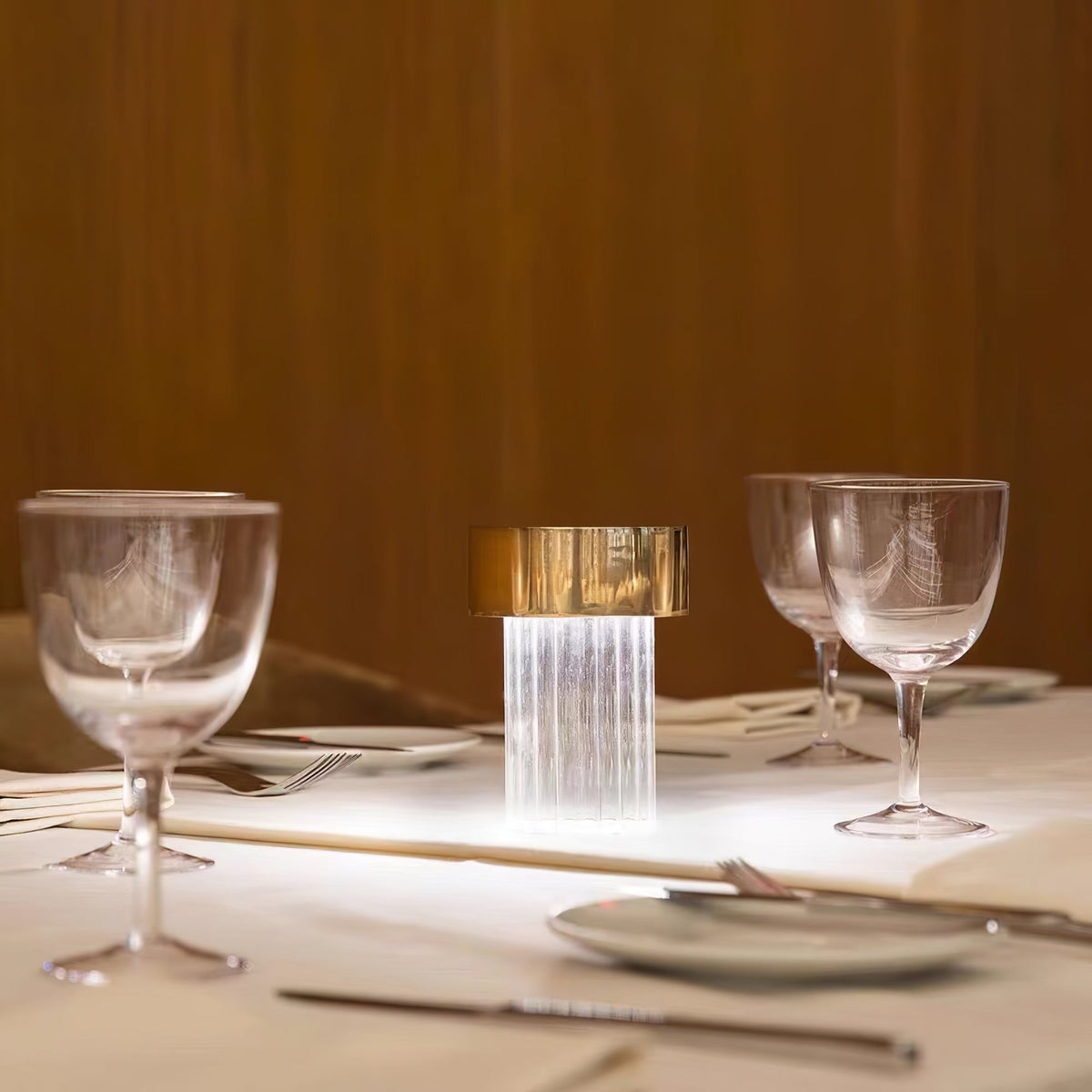 Pryden lámpara de mesa minimalista