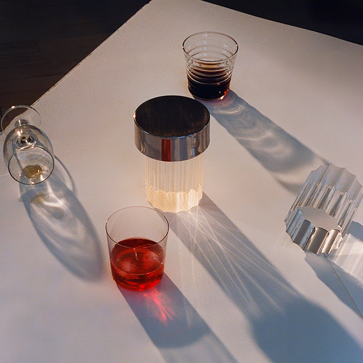 Pryden lámpara de mesa minimalista