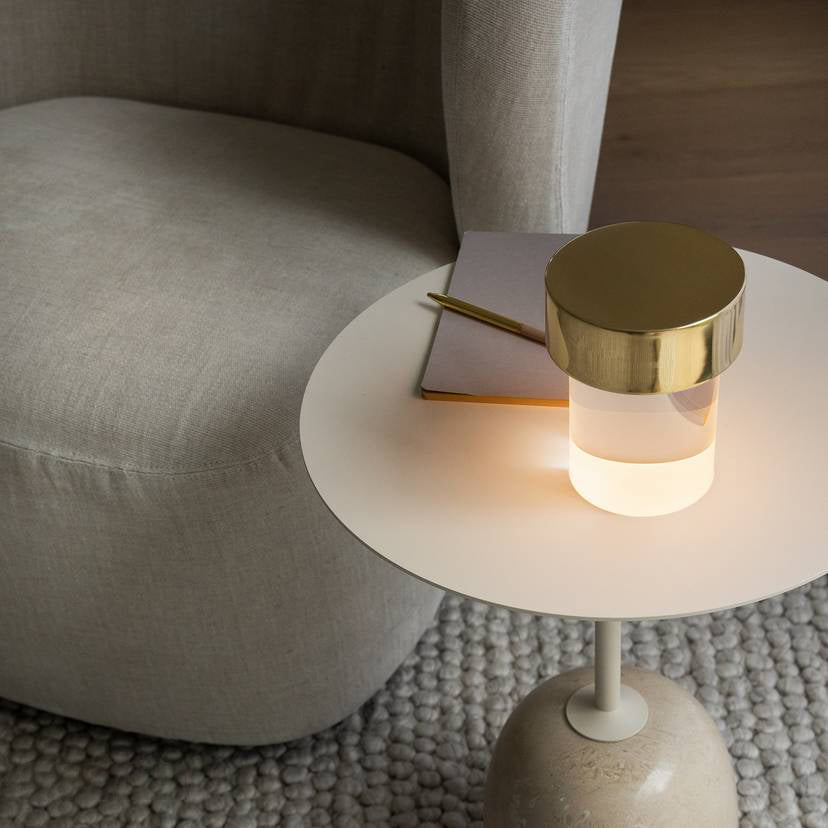 Pryden lámpara de mesa minimalista
