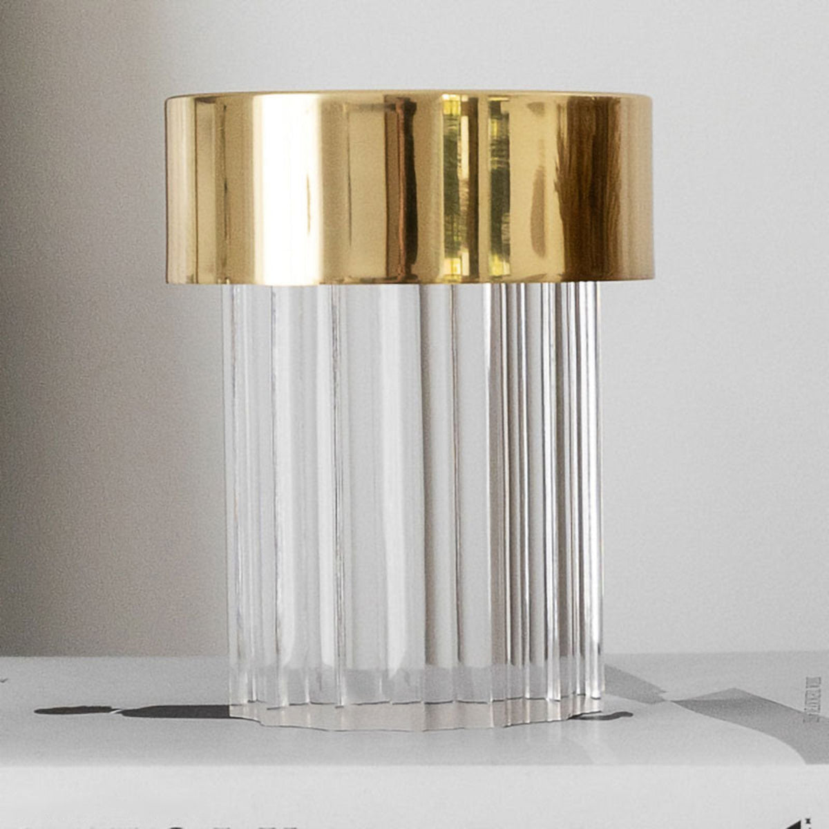 Pryden lámpara de mesa minimalista