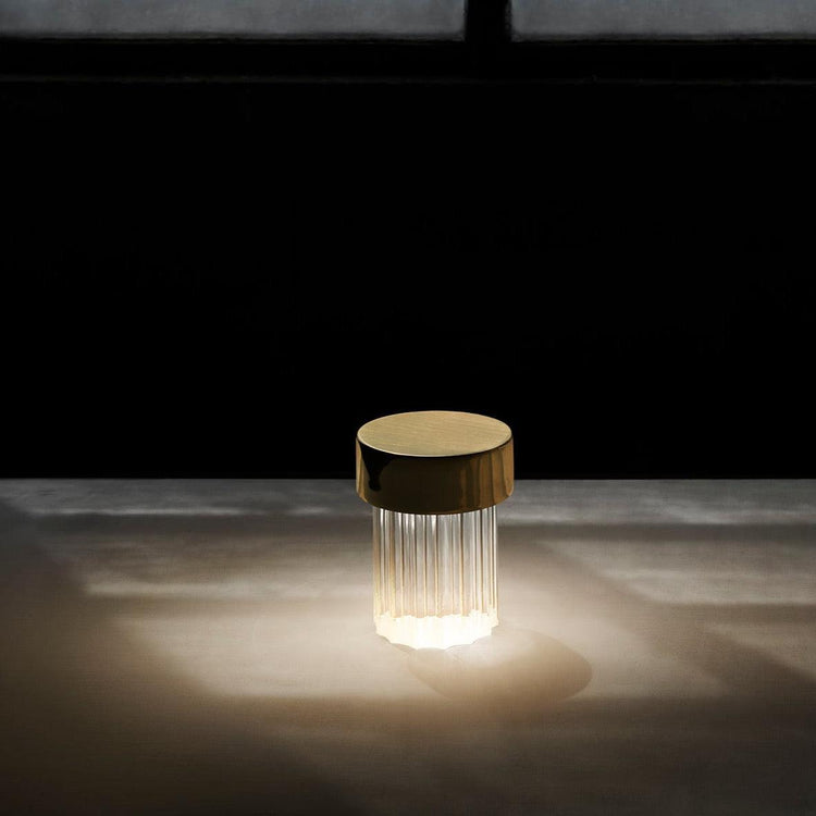 Pryden lámpara de mesa minimalista